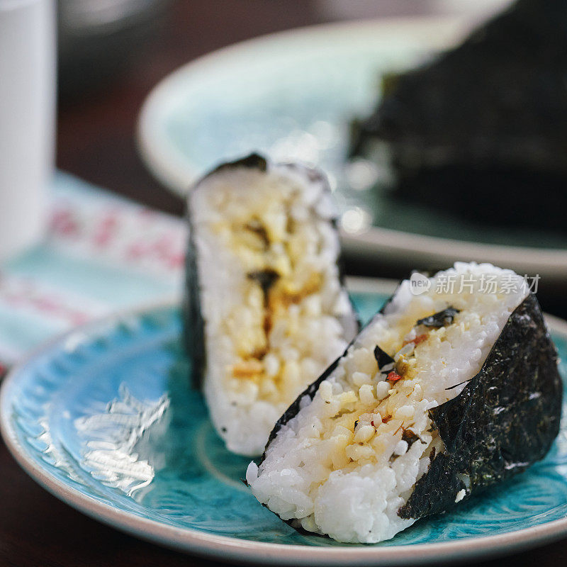 Onigiri (Omusubi) おにぎり